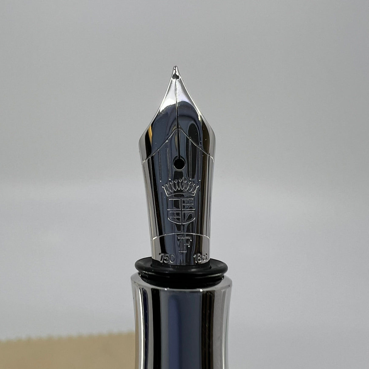 Graf Von Faber Castell Blue Resin Guilloche Fountain Pen  - Fine 18 Kt Gold Nib