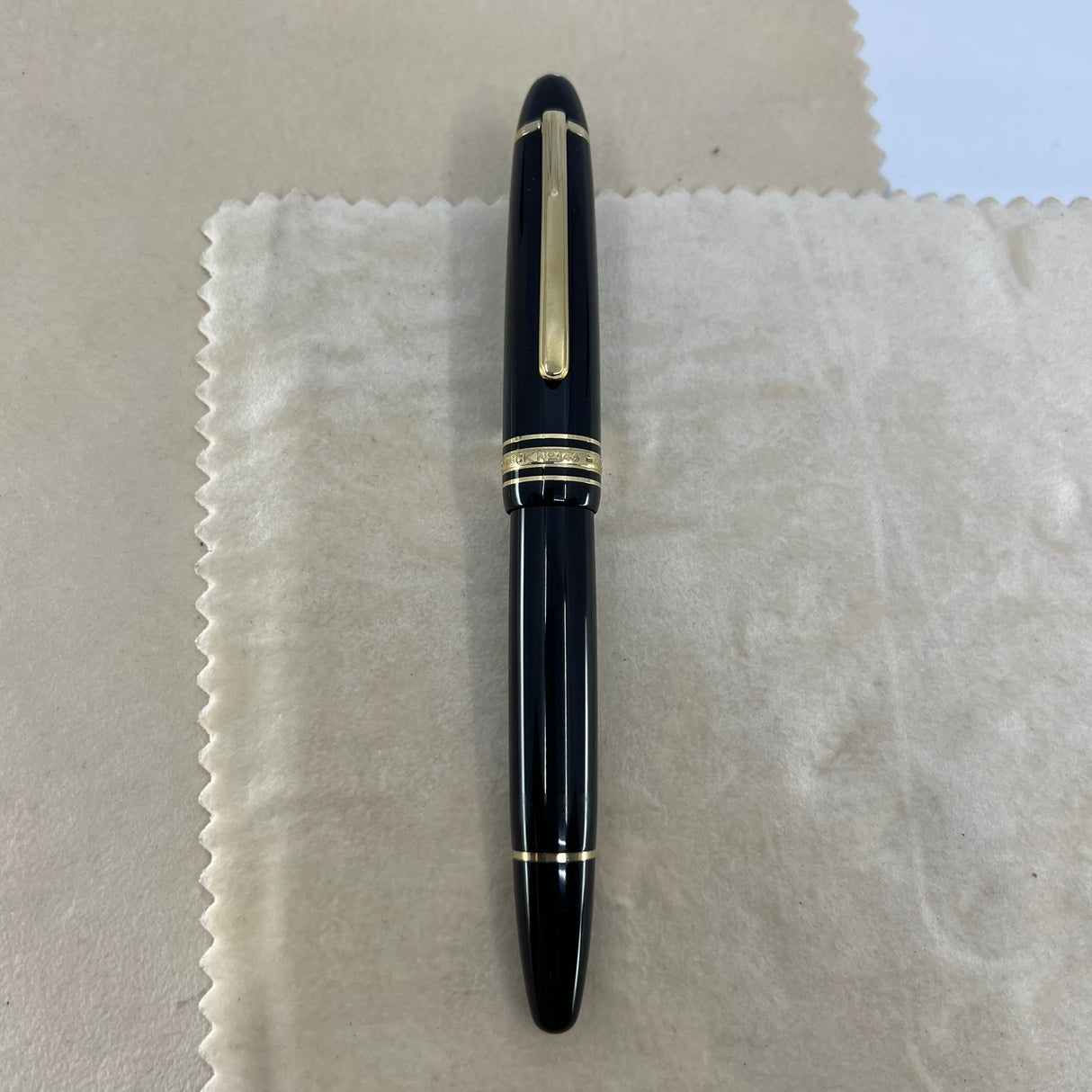Montblanc Meisterstuck #149 Fountain Pen   -  Semi-Flex 18C Gold Nib