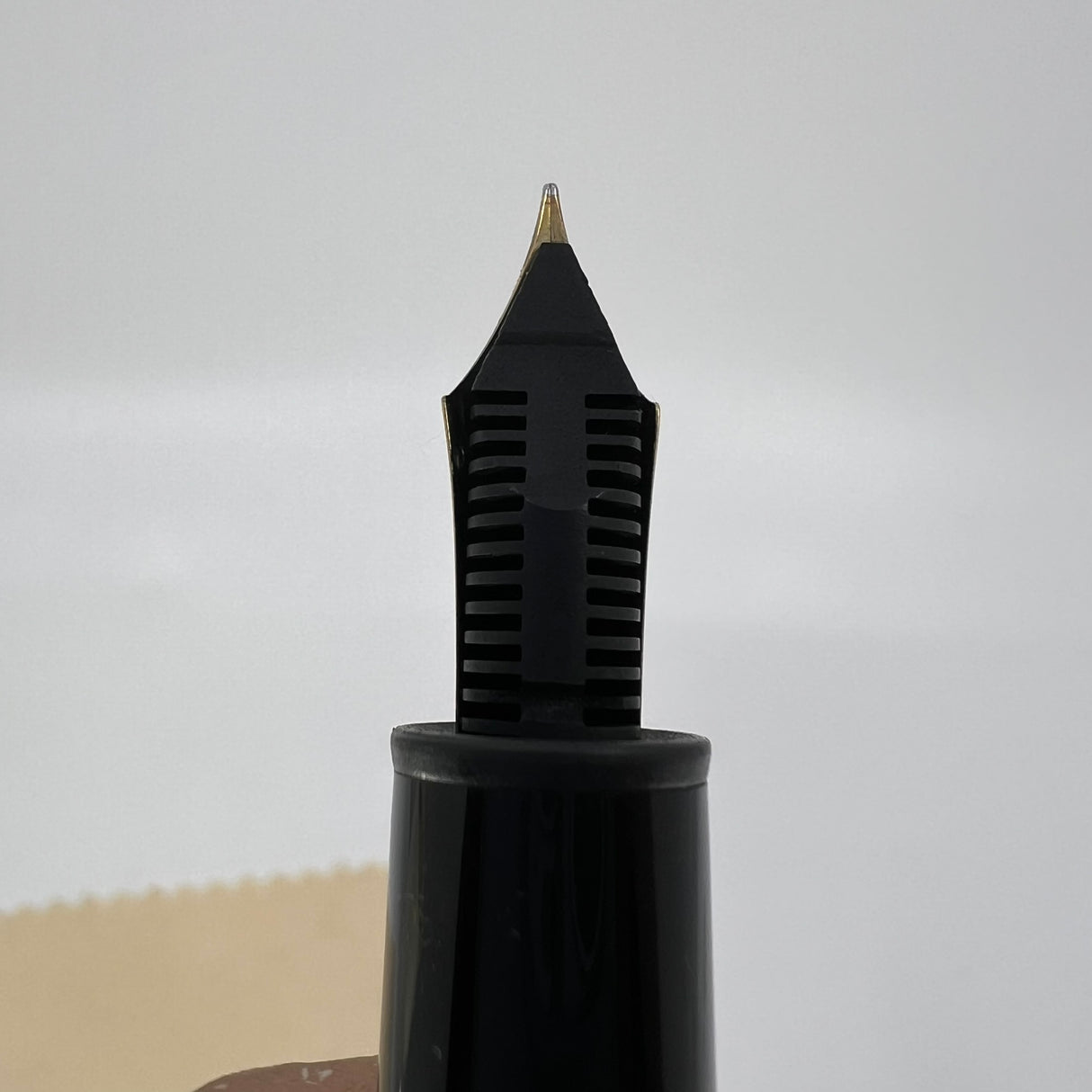 Montblanc Meisterstuck #149 Fountain Pen   -  Semi-Flex 18C Gold Nib