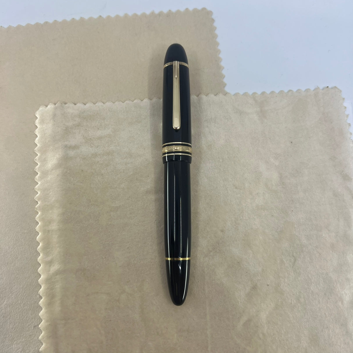 Montblanc Meisterstuck #146 LeGrand Black Fountain Pen   -  Very Flexible Fine 14kt Gold Nib