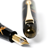 Namiki Yukari Royale Kashimushi (Lotus & Dragonfly) Limited Edition Maki-e Fountain Pen - Medium 18kt Gold Nib