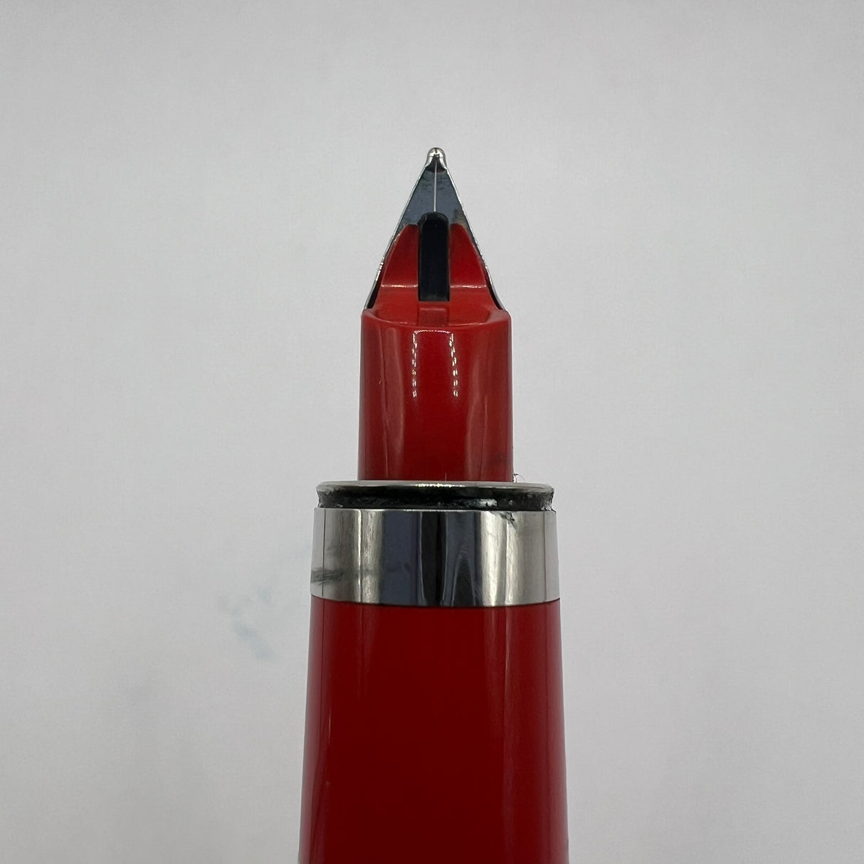 Montblanc Marc Newson RED Fountain Pen  - Medium 18kt Gold Nib