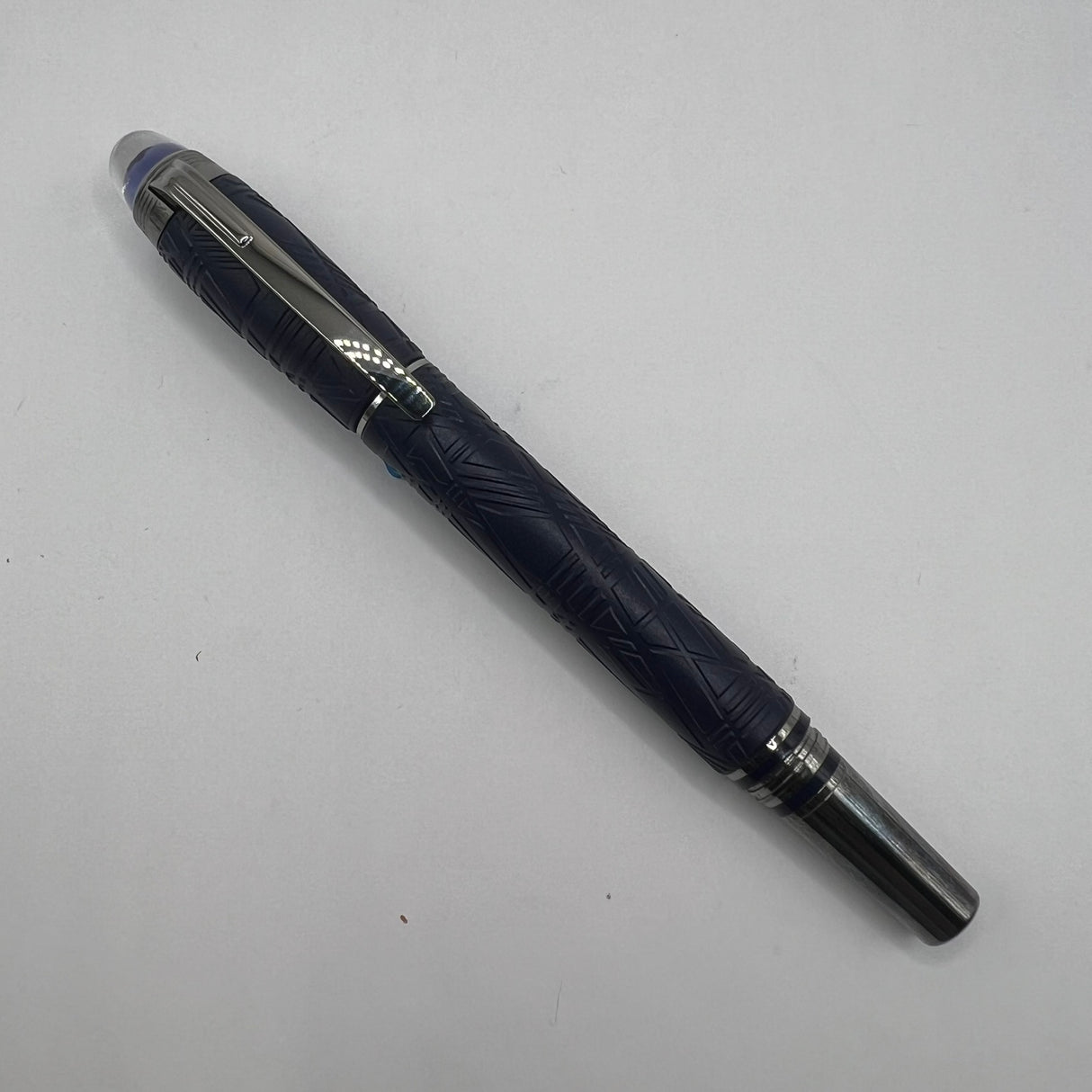 Montblanc Starwalker Space Blue Fountain Pen  - Medium 14kt Gold Nib