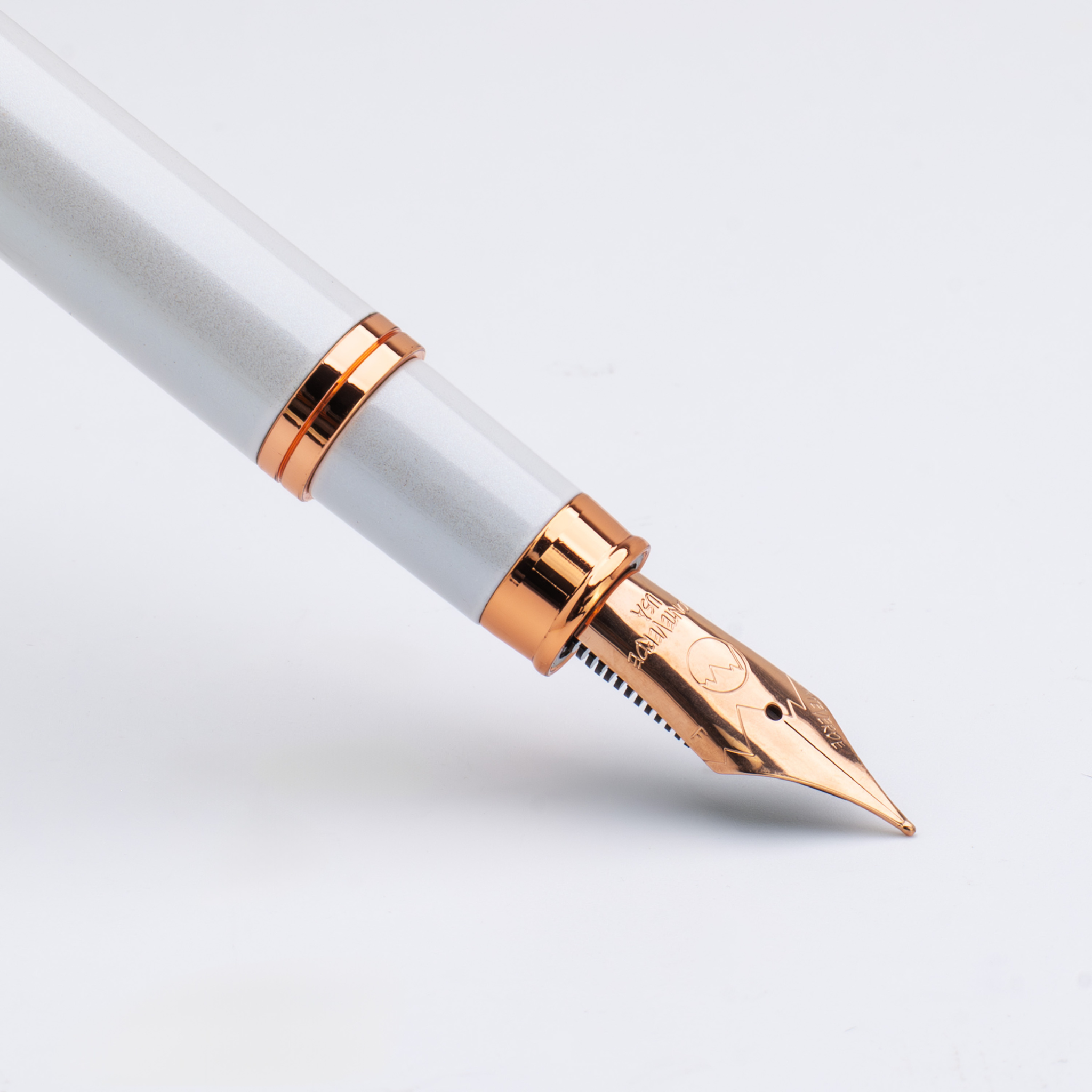 Monteverde USA Innova 2026 Color of The Year Cloud Dancer Fountain Pen Rosegold Trim Collection
