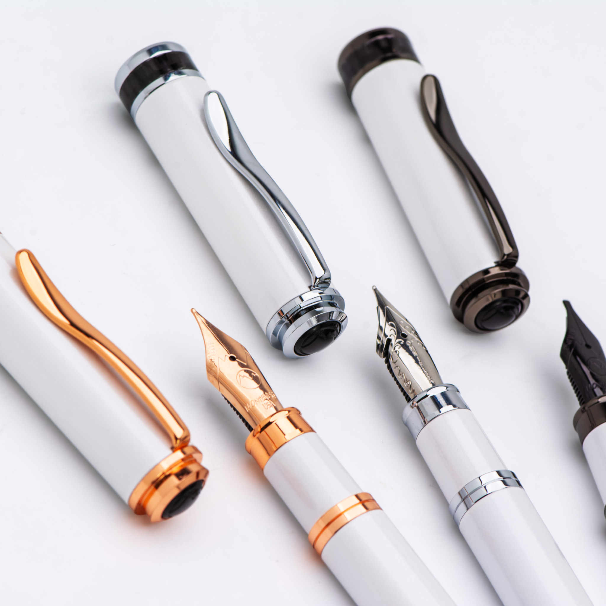 Monteverde USA Innova 2026 Color of The Year Cloud Dancer Fountain Pen Rosegold, gunmetal and chrome Trim Collection