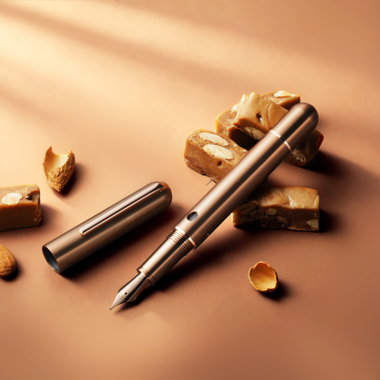 Nahvalur Nautilus Ti: Toffee Fountain Pen Collection