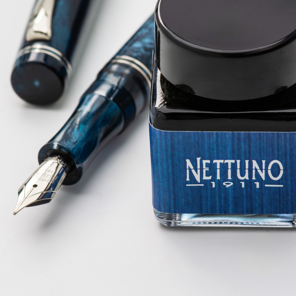 Nettuno Superba Blue Mamba LE Fountain Pen Collection