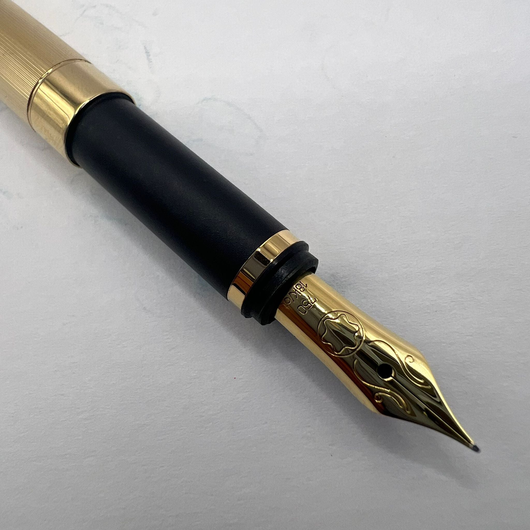 d*3様 MONTBLANC ノブレス オブリージュ 万年筆 ペン先750 18 Montblanc Noblesse 18k nib Gold plated Fountain Pen - circa 1980