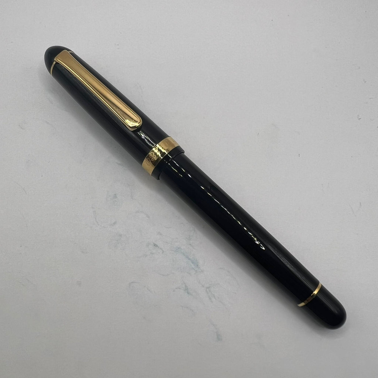 Platinum 3777 Black Gold trim Music Nib 14K - Fountain Pen