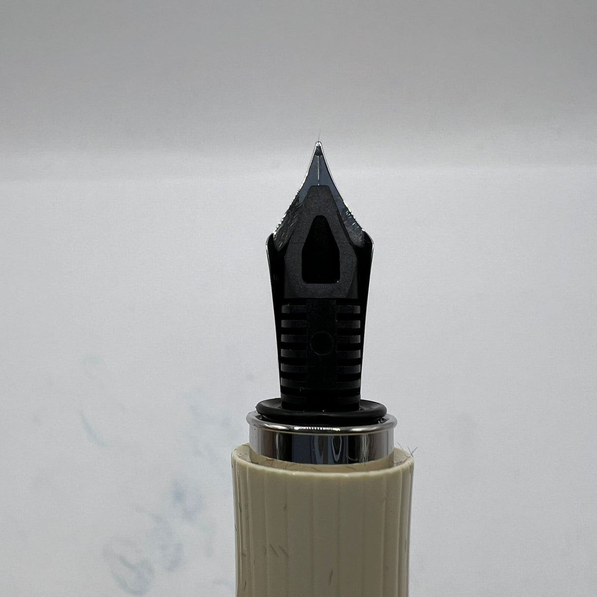 Graf Von Faber Castell Intuition Ivory Fluted Barrel Fountain Pen