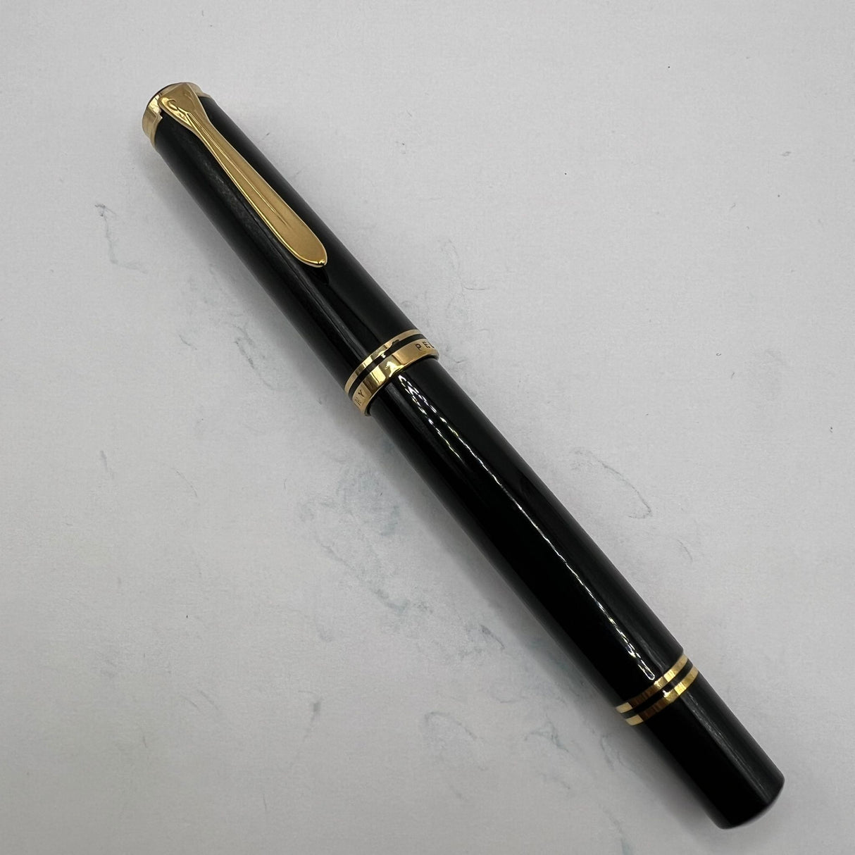 Pelikan M800 Black Gold trim - Window ink view Fountain Pen - Circa 1990