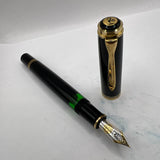 Pelikan M800 Black Gold trim - Window ink view Fountain Pen - Circa 1990