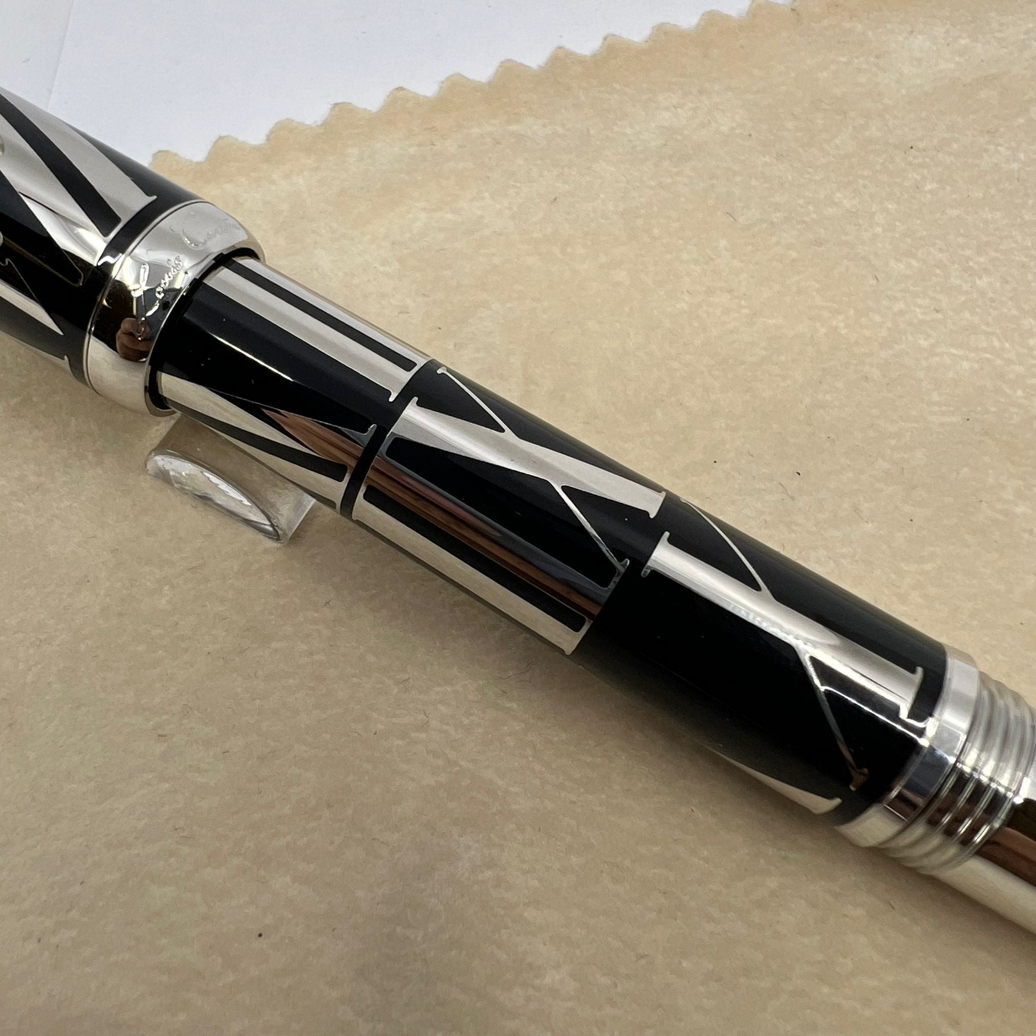ネ*オ様 希少 非売品 Cartier カルティエ ノベルティ 時計ケース ルー Cartier Roman Numeral Limited Edition Fountain Pen - Hard to find