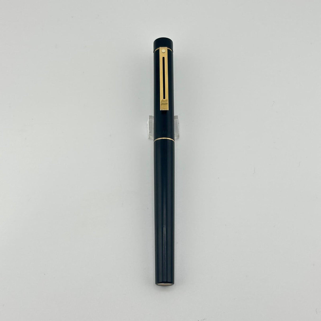 Sheaffer Targa Black Matte Gold Nib 14K Circa 1980 - Fountain Pen