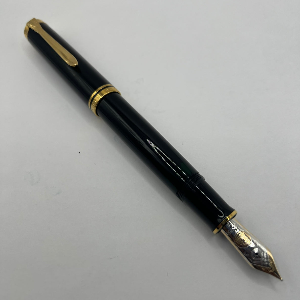 Pelikan Souveran Black M1000 Fountain Pen -  Very Flexible Fine 18kt Gold Nib