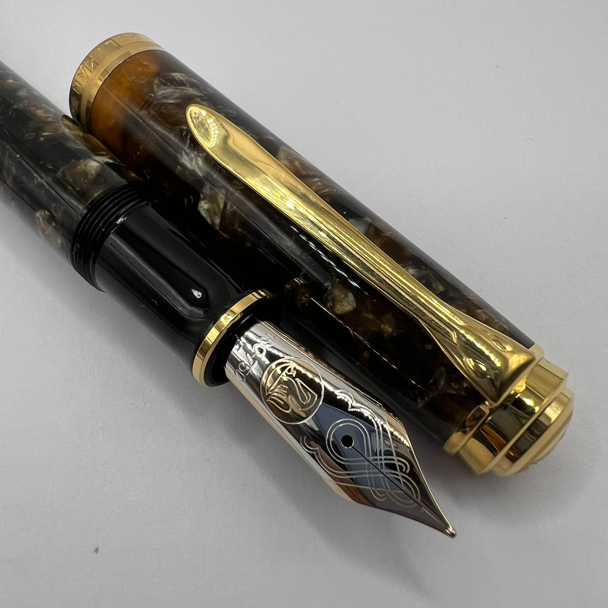 Pelikan Souveran Renaissance Brown M1000 Fountain Pen -  Very Flexible Fine 18kt Gold Nib