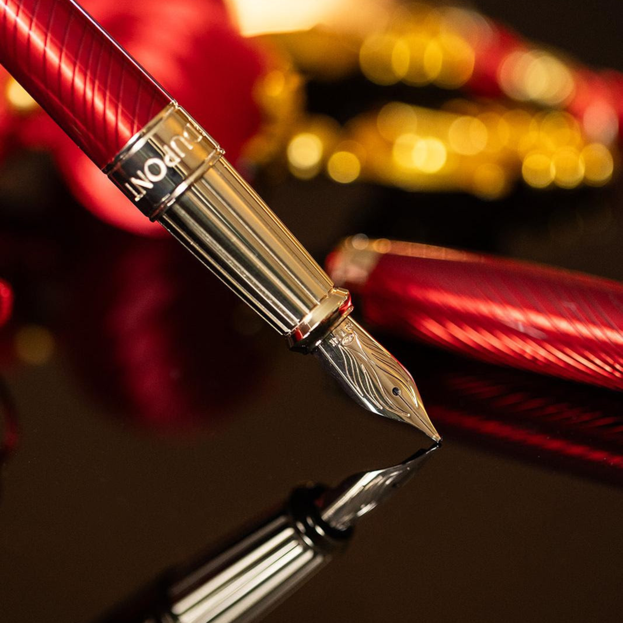 S.T. Dupont Mane Guilloche Line D Eternity Large Red & Gold Fountain Pen Collection