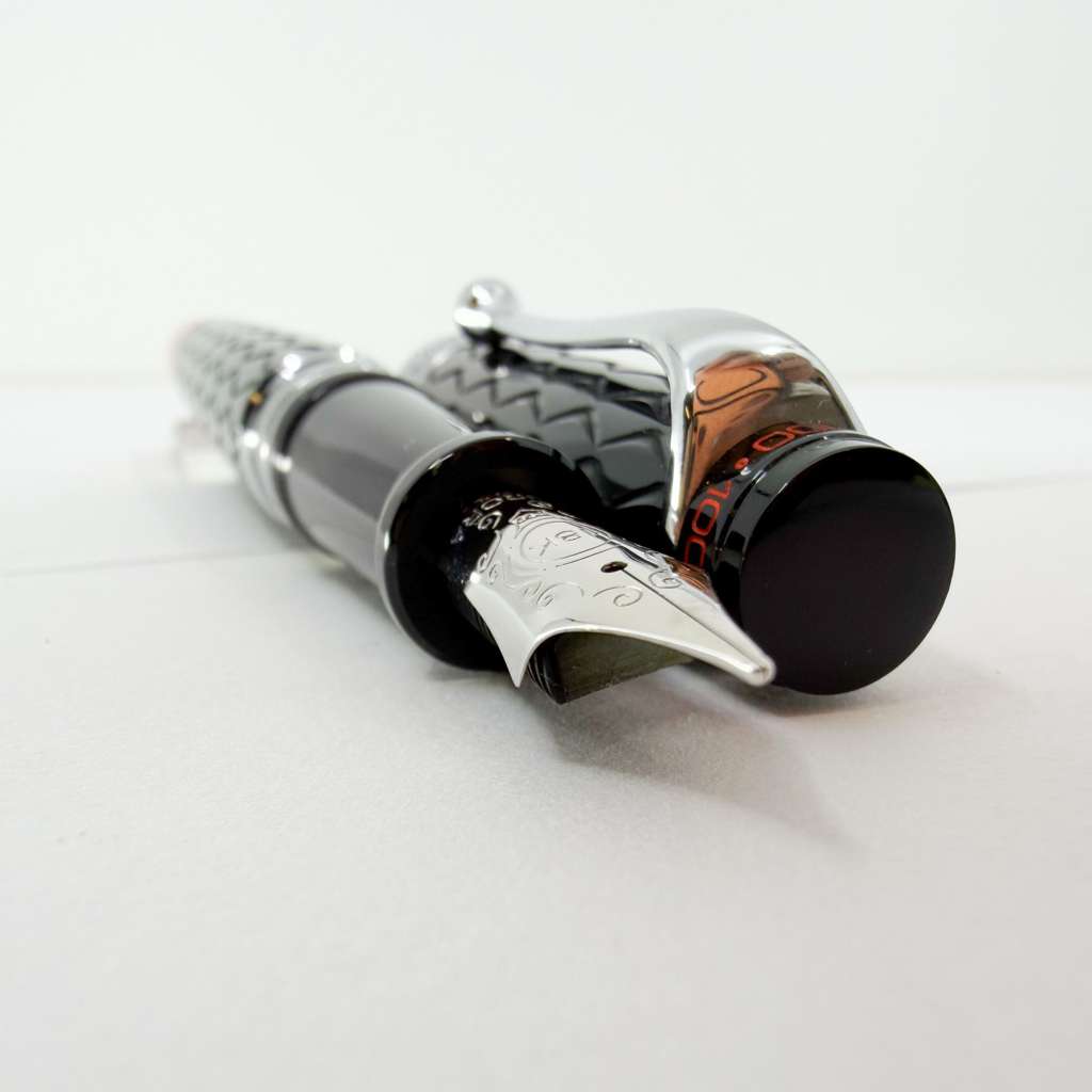 Aurora Cento Italia Reflessi Limited Edition Fountain Pen - Medium 18 Kt Gold Nib - #68 of 100 Pens