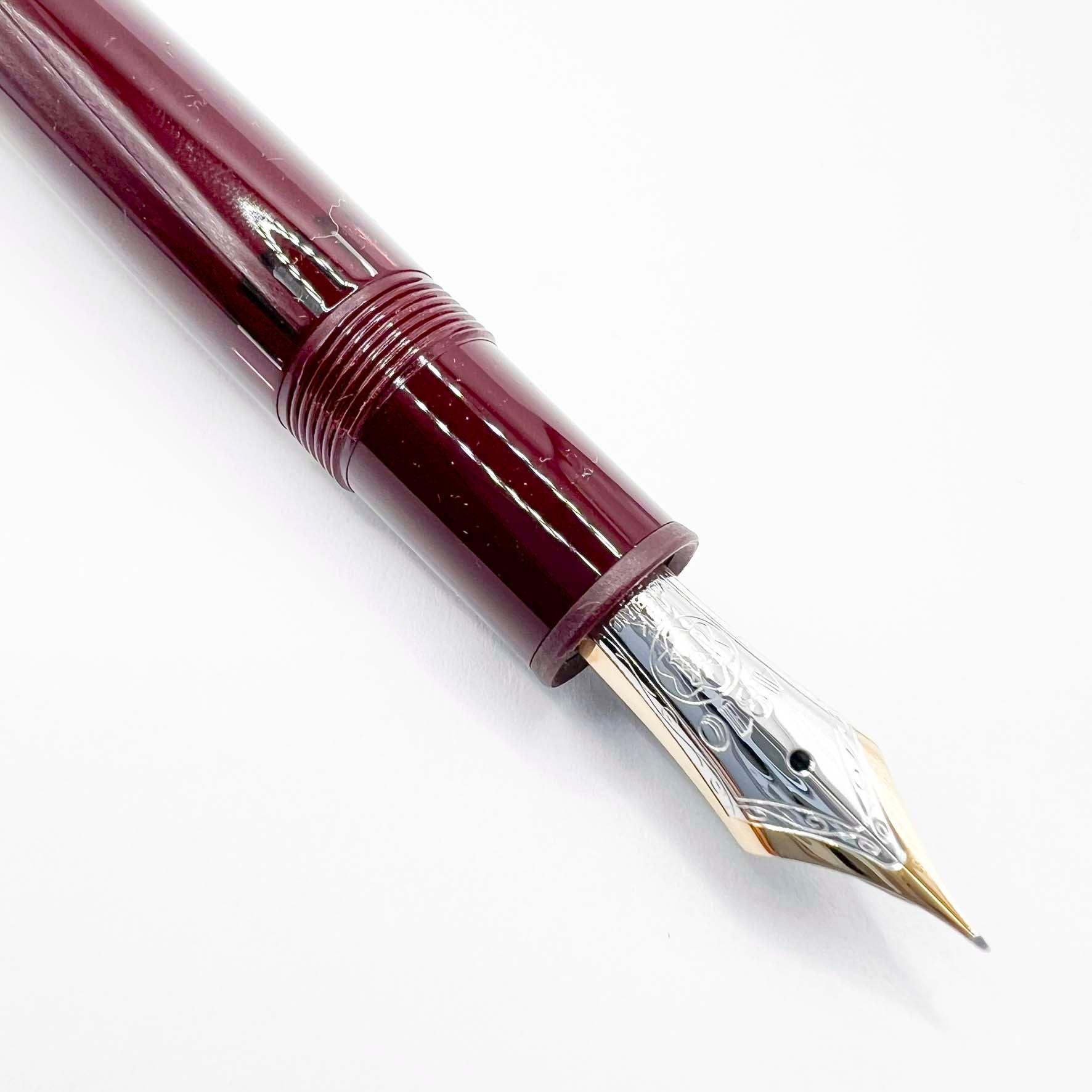 Montblanc Meisterstuck Bordeaux Resin #146 LeGrand Fountain Pen
