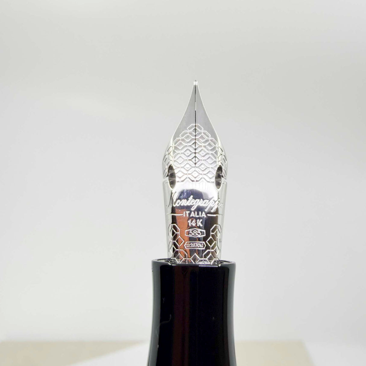 Montegrappa Nazionale Indian Rainbow (Lustrous Amber & Black) Celluloid Limited Edition Fountain Pen - Flexible Fine 14kt Gold Nib