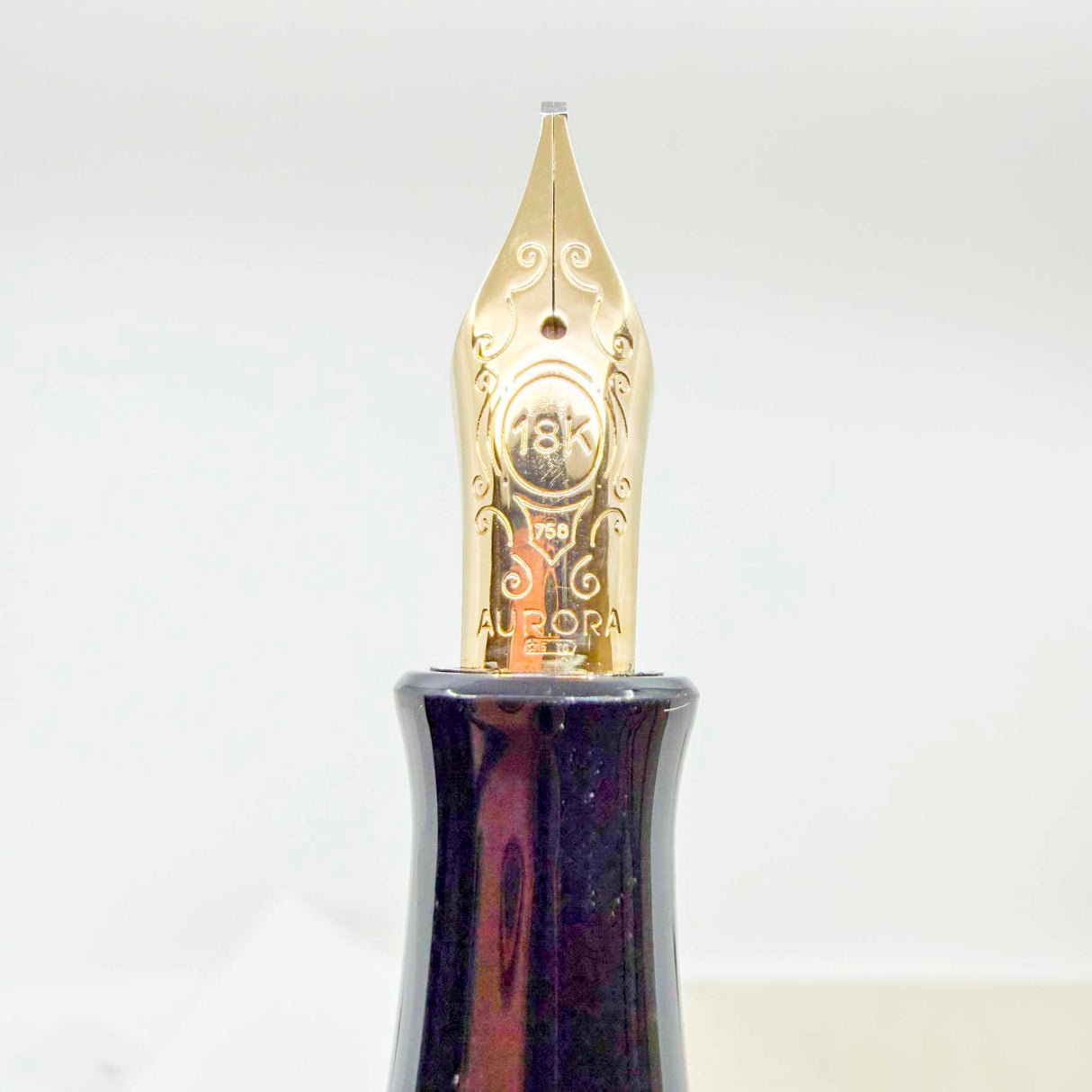 Aurora Guisseppe Verdi "Opera Doue"  Limited Edition Fountain Pen - Medium Italic 18kt Gold Nib