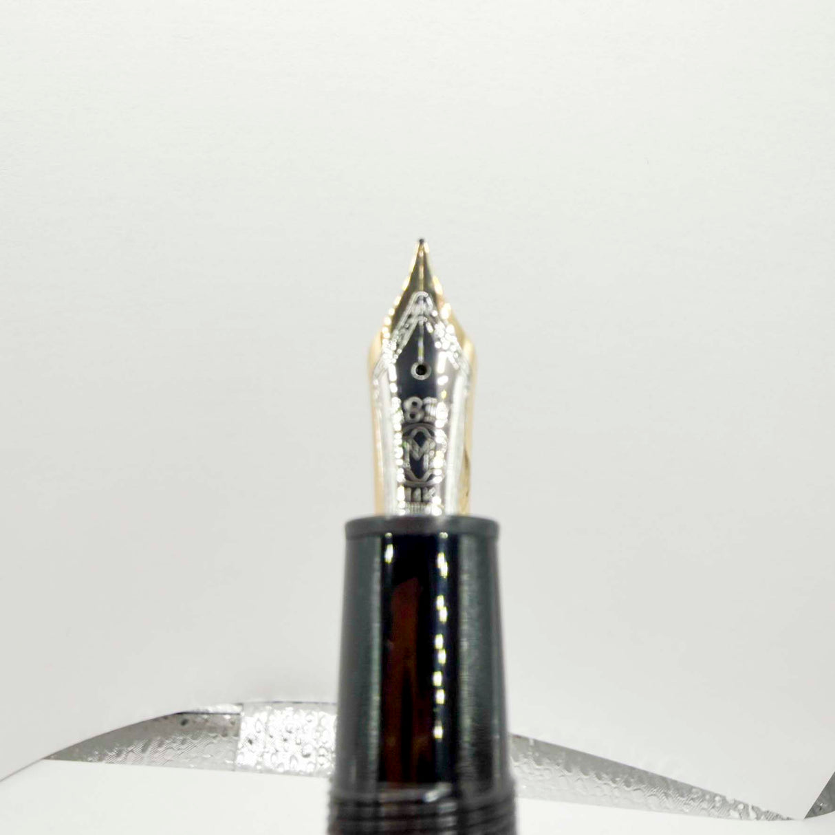 Montblanc Meisterstuck Black Resin #146 LeGrand Fountain Pen  - Fine 14kt  Gold Nib