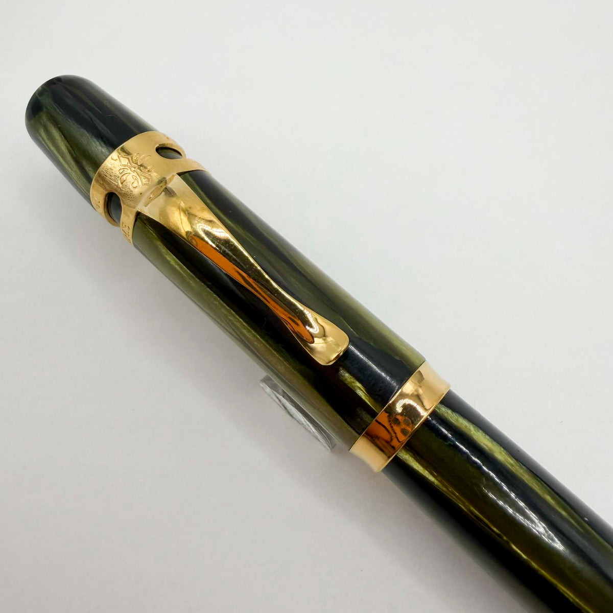 Visconti First Generation "Ragtime" Striated Green & Black Celluloid Fountain Pen (Circa 1993) - Medium 18kt Gold Nib