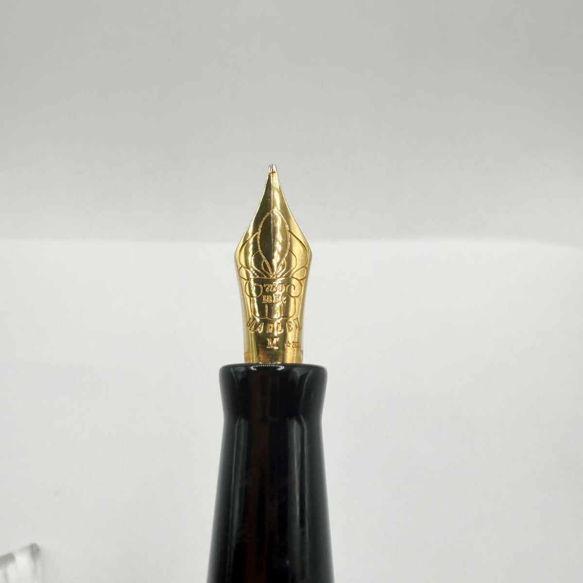 Visconti Copernicus Burgundy Celluloid Limited Edition Fountain Pen   - Medium 18kt Gold Nib