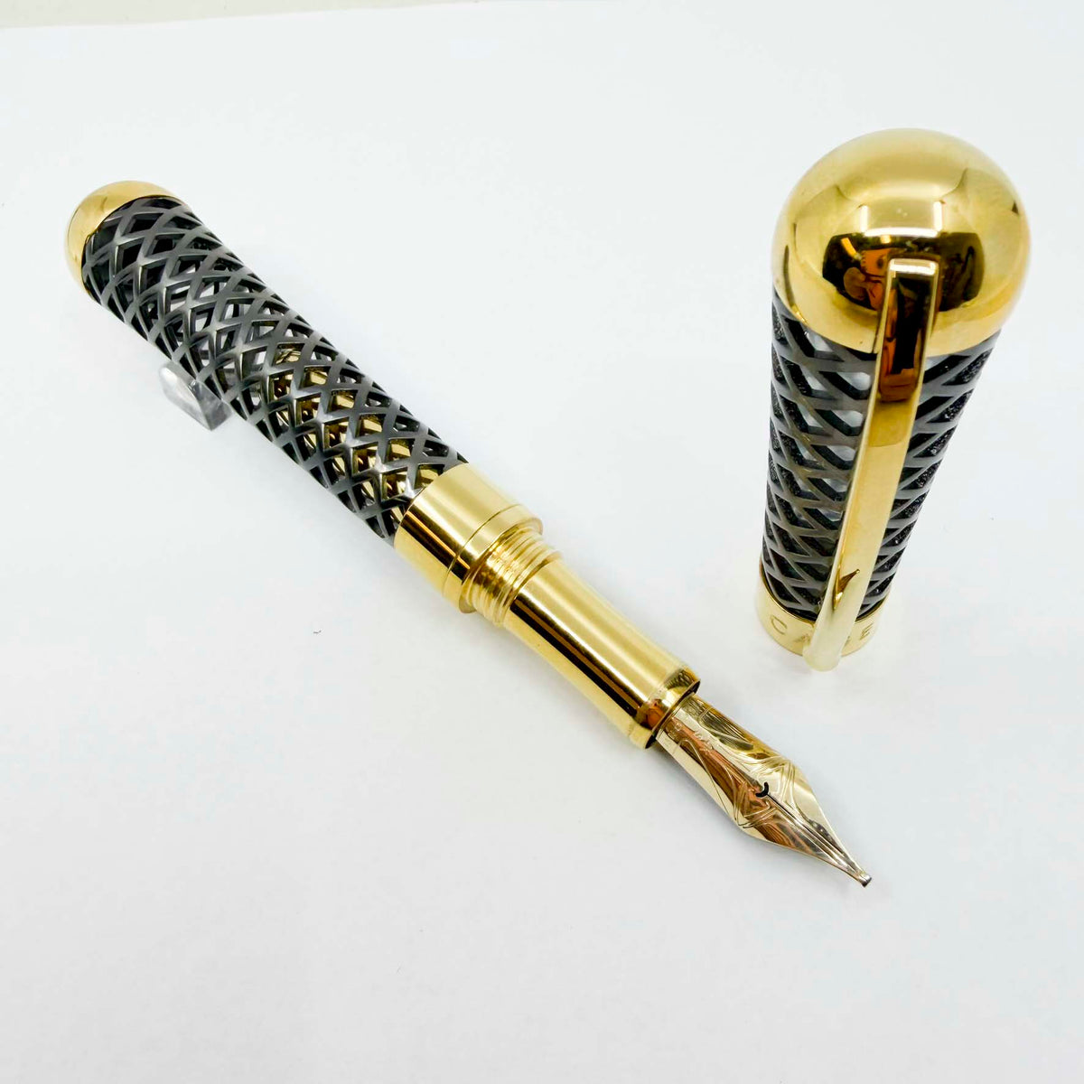 Visconti Black Diamond Cage Limited Edition Fountain Pen - Only 50 Pens Produced! - Stub 14kt Gold Nib - #03/50