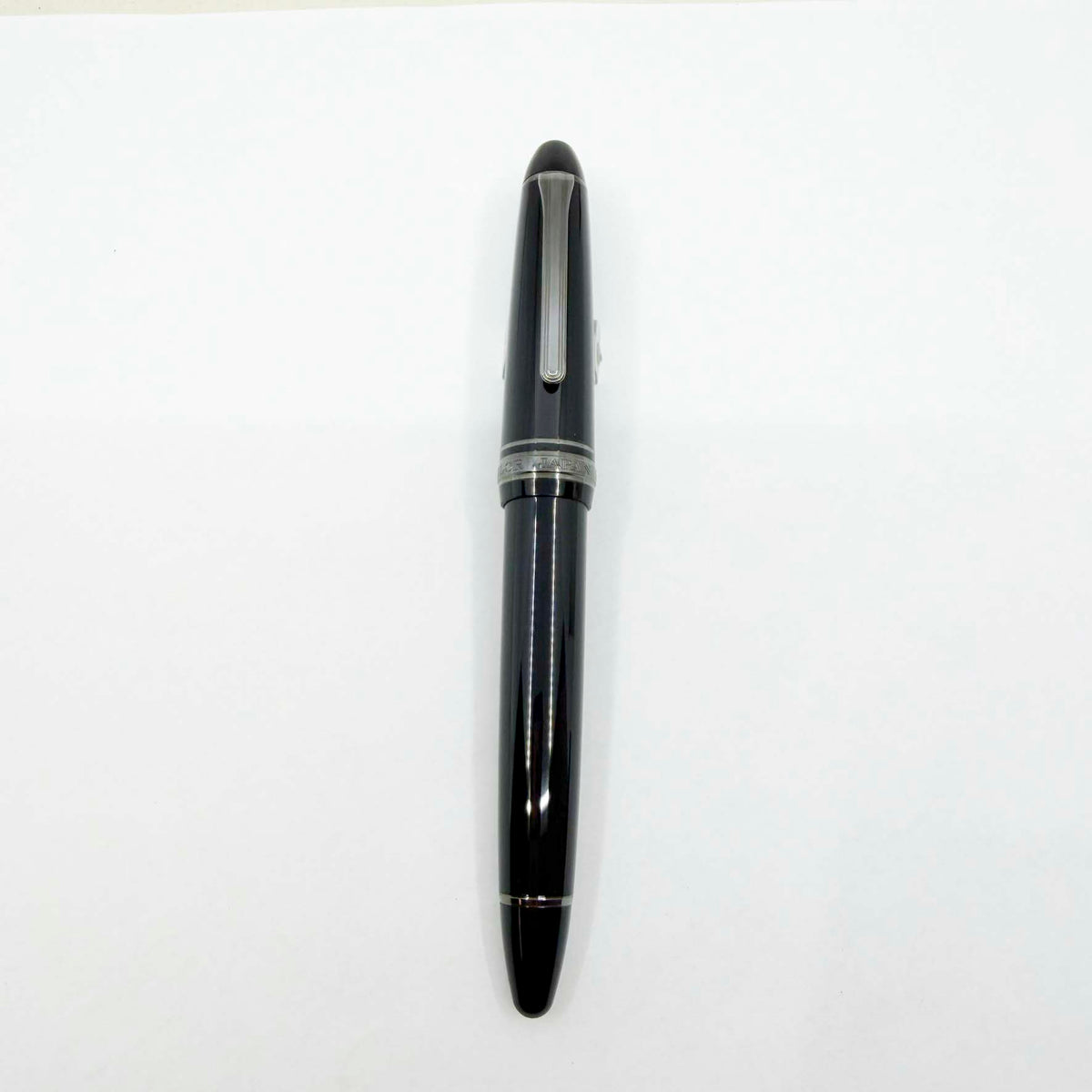 Sailor 1911 Large Black Luster Special Edition Fountain Pen - Broad 21kt Gold Nib