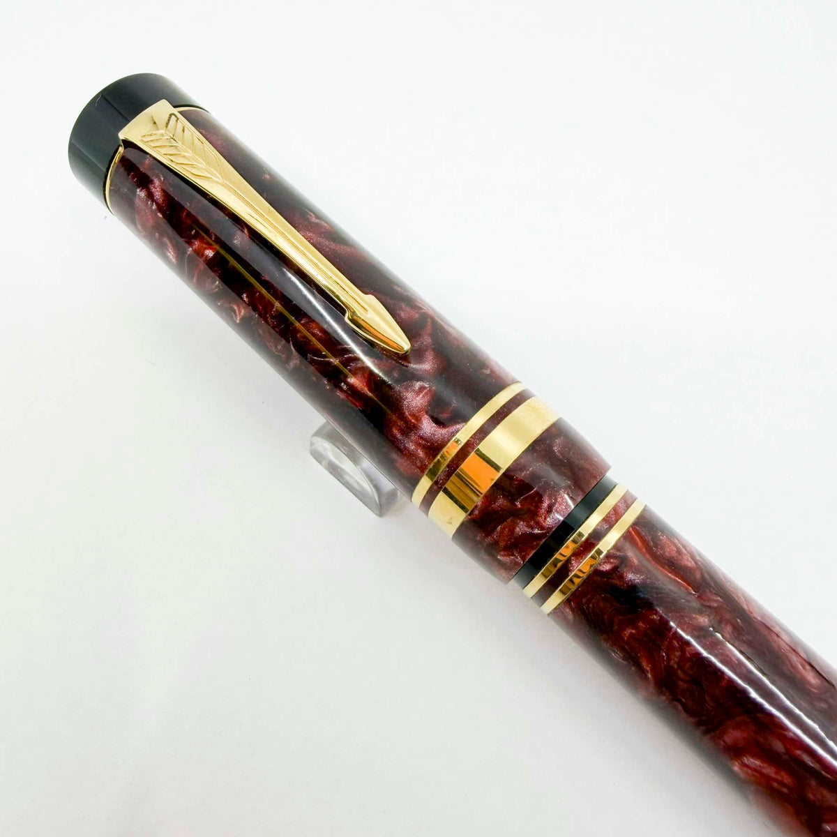 Parker Centennial (Largest Size) Marbled Maroon Duofold Fountain Pen (Circa 1990) - Extra Fine 18kt Gold Nib