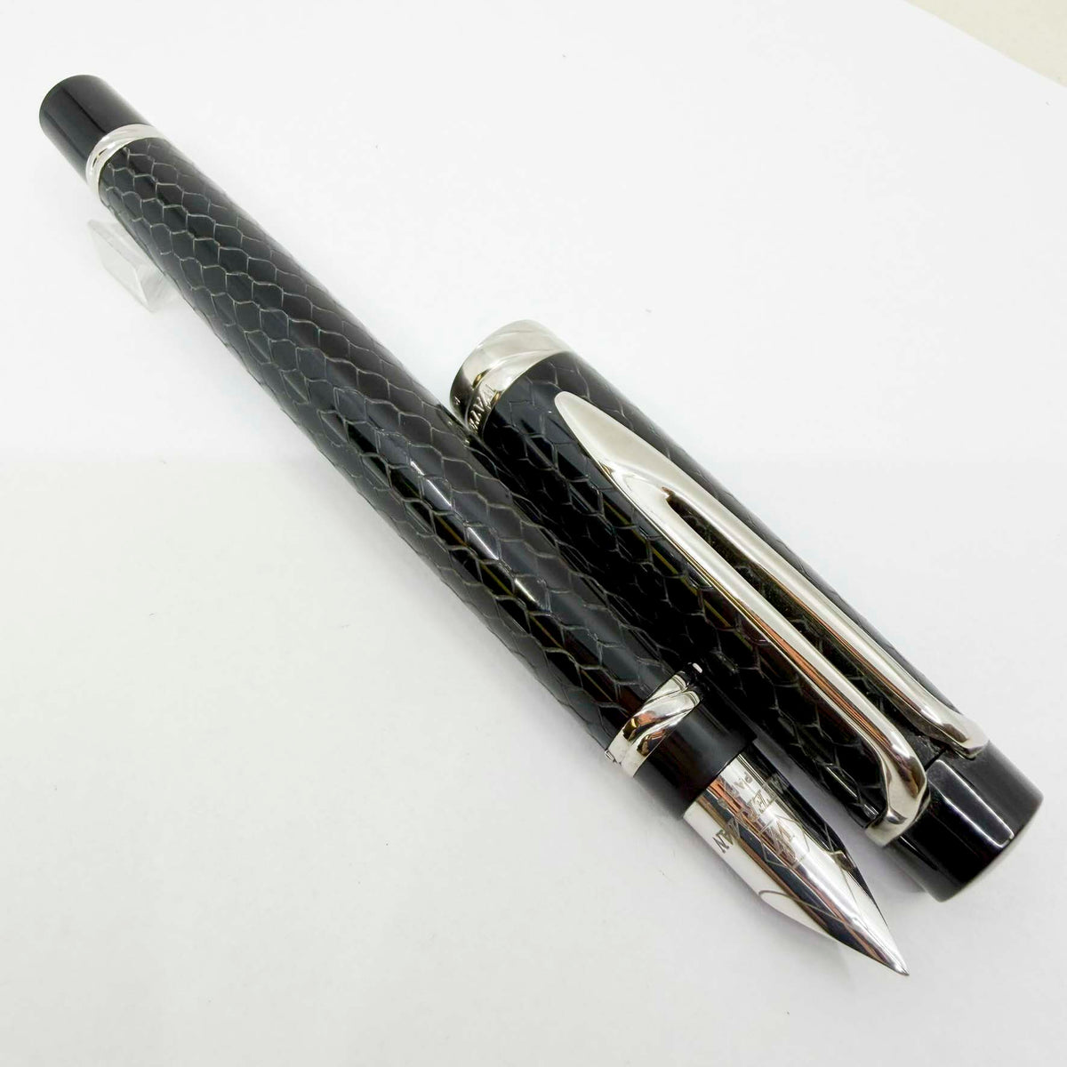 Waterman Liaison "Cobra" Fountain Pen - Fine 18kt Gold Nib