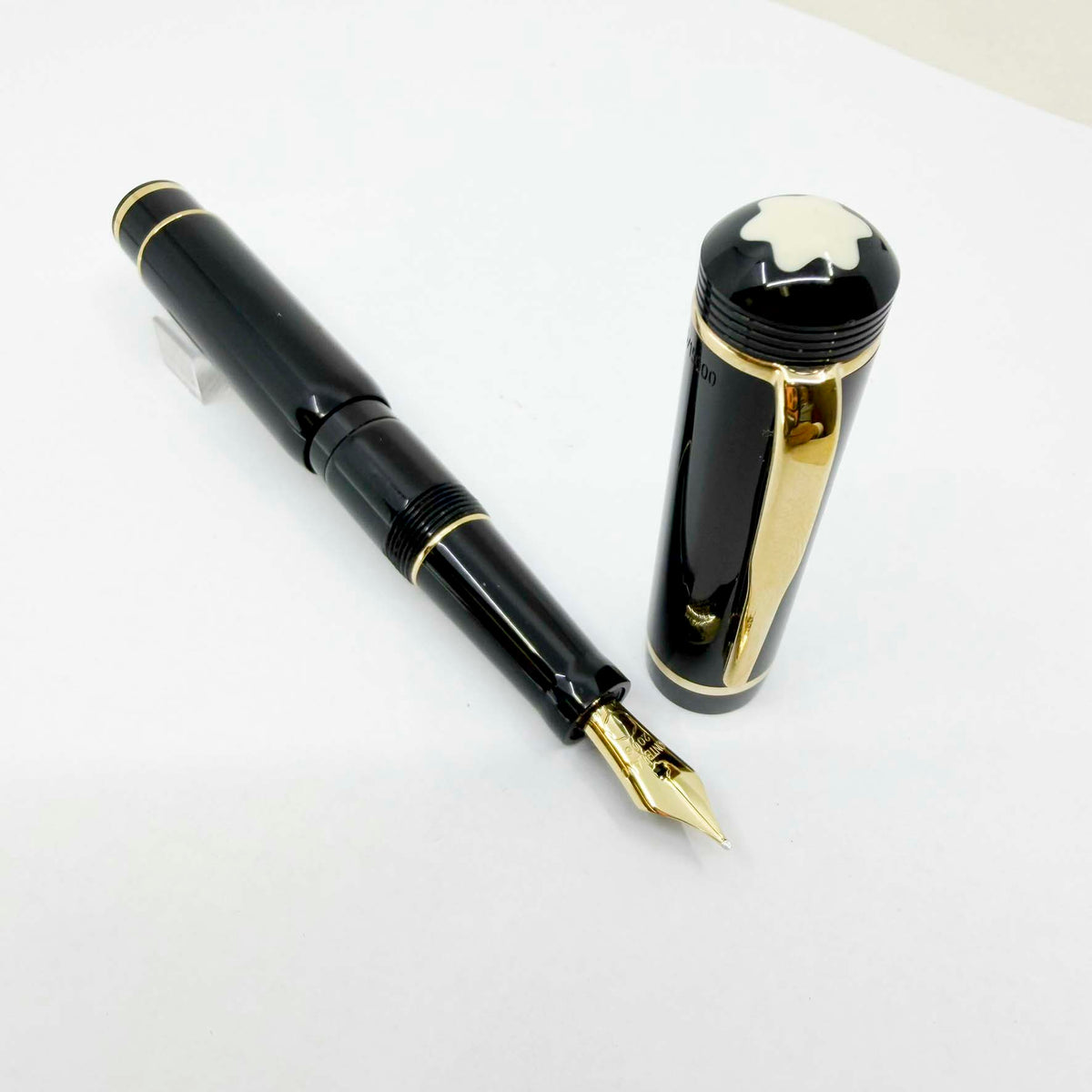 Montblanc Historical Limited Edition Fountain Pen Celebrating Its 100th Anniversary - Fine 18kt Gold Retractable Nib