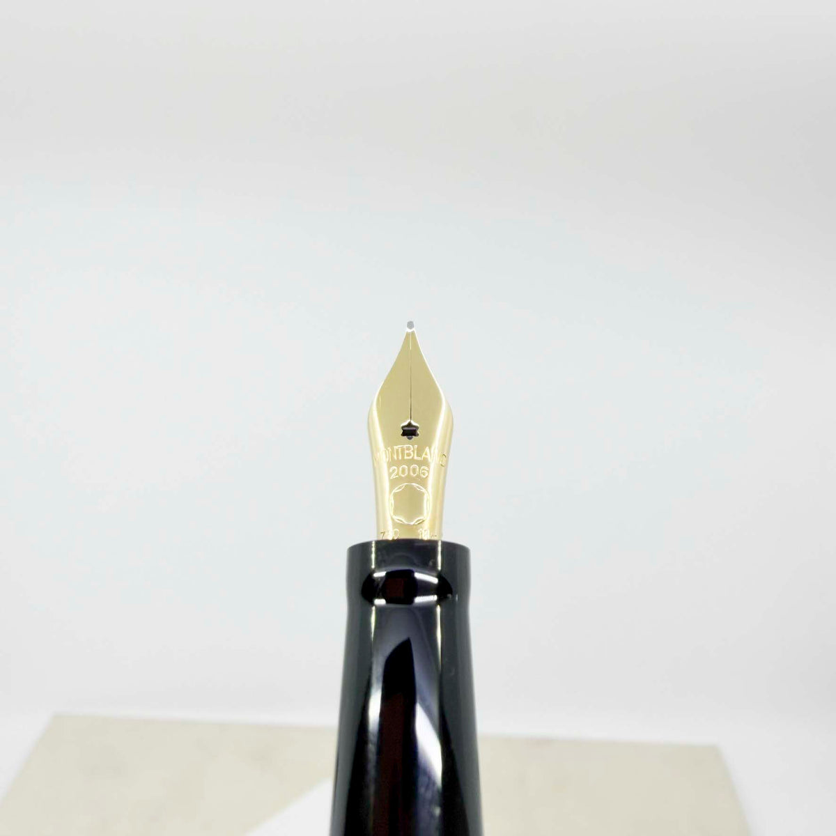 Montblanc Historical Limited Edition Fountain Pen Celebrating Its 100th Anniversary - Fine 18kt Gold Retractable Nib