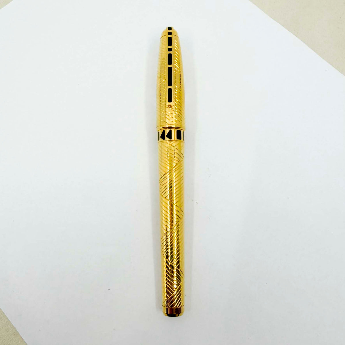 S.T. Dupont Afrika Limited Edition  Fountain Pen - Circa 2000 - Medium 18kt Gold Nib