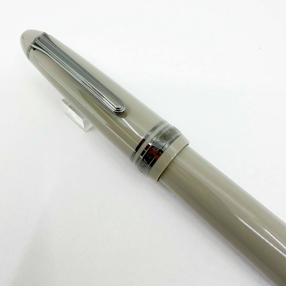 Sailor 1911 Large Special Edition Light Gray Themis  Fountain Pen - Medium 21kt Gold Nib