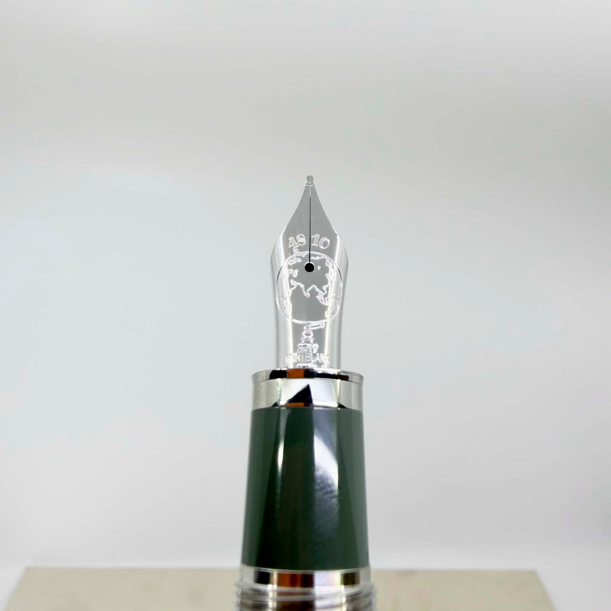 Montblanc Writer Series Rudyard Kipling Limited Edition Fountain Pen - Medium 18kt Gold Nib - MINT with Original Box & Paperwork