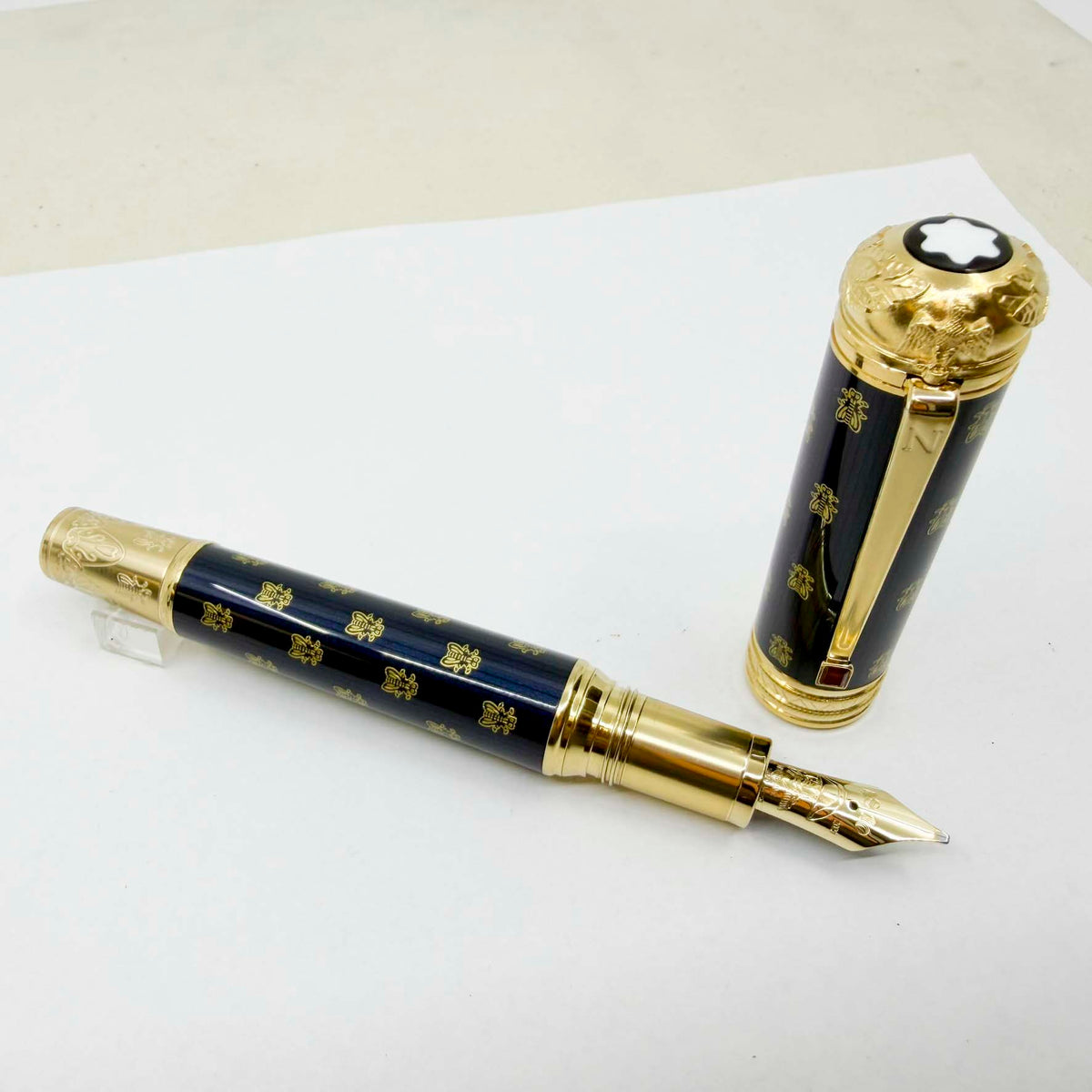 Montblanc 2021 Homage to Napoleon Bonaparte Patron of Arts 4810 Limited Edition Fountain Pen - Broad 18kt Gold Nib - No Original Box