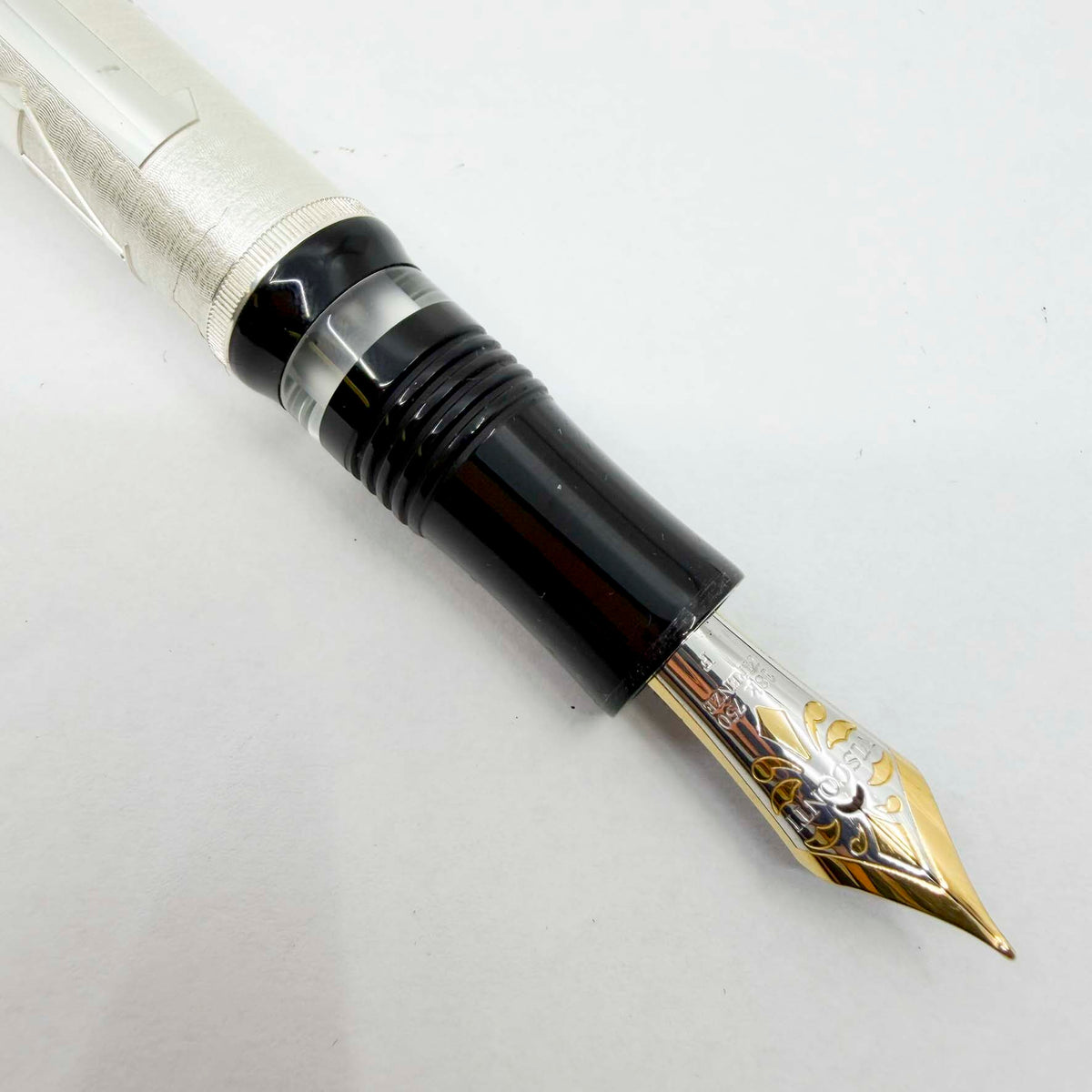 Visconti Limited Edition Ultimate Lira Oversized Fountain Pen #086/975 - Fine 18kt Gold Nib