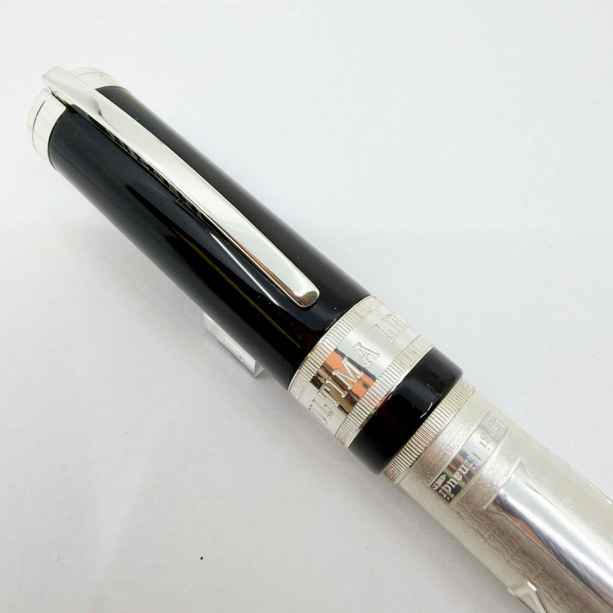 Visconti Limited Edition Ultimate Lira Oversized Fountain Pen #086/975 - Fine 18kt Gold Nib