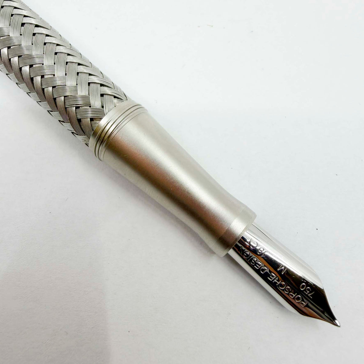Porsche Design P3100 Tec-Flex Fountain Pen - Medium 18kt Gold Nib - MINT!