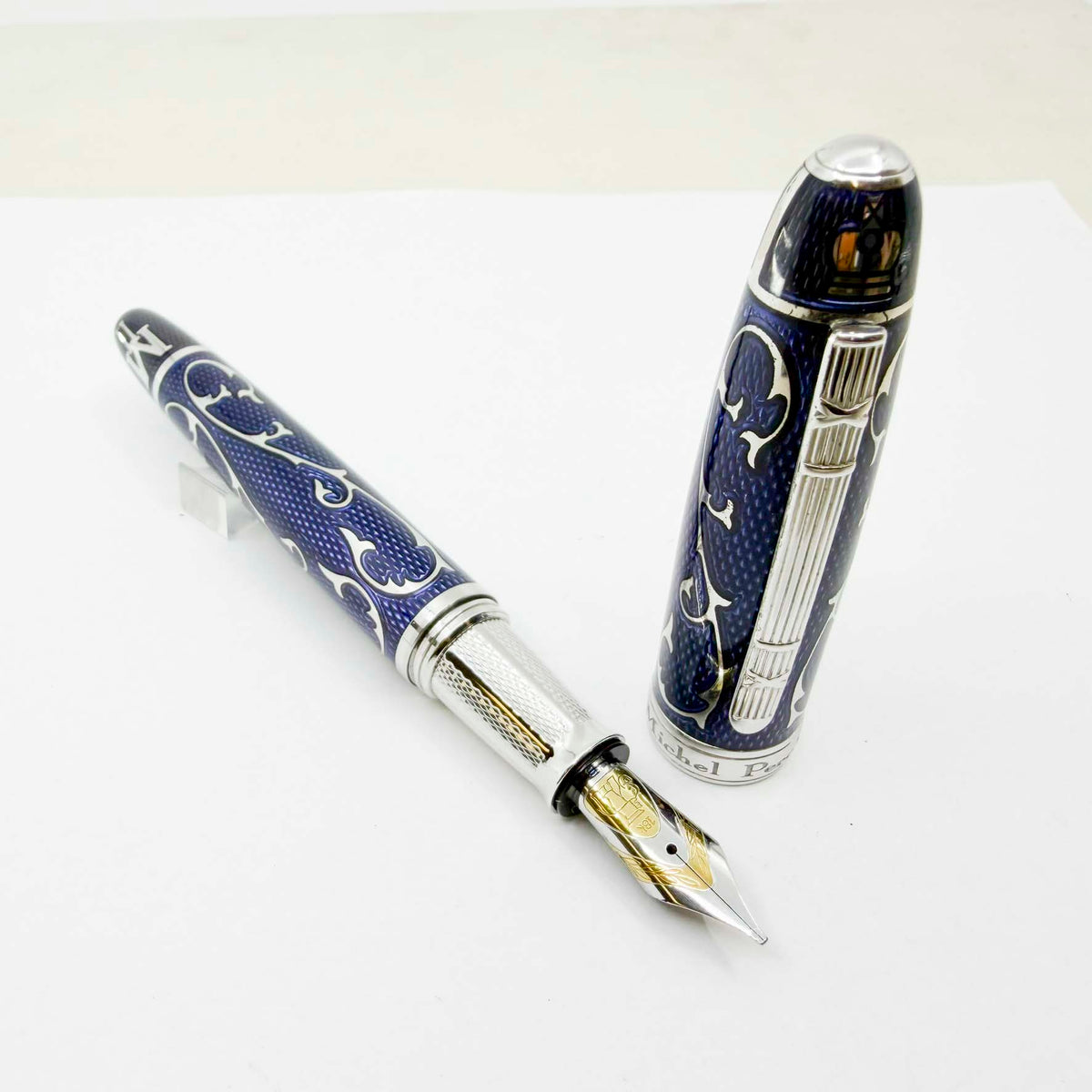 Michel Perchin Royal Blue Monogram Limited Edition Fountain Pen (1995) - Broad 18kt Gold Nib