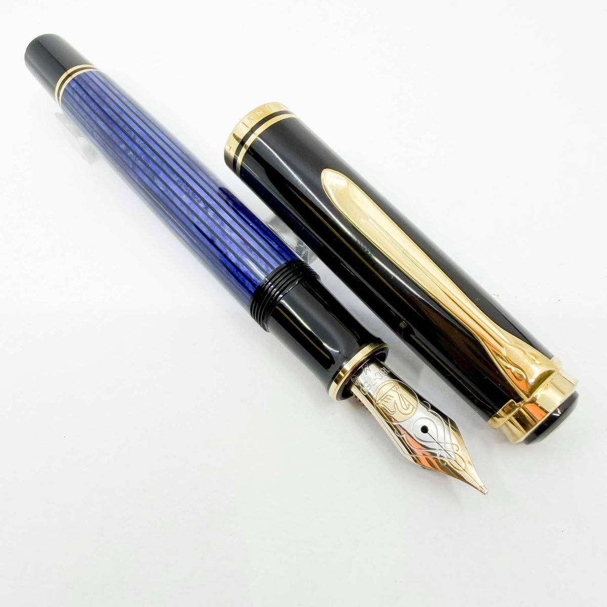 Pelikan Early M800 Black Cap/Blue Striated Barrel Fountain Pen - Medium 18kt Gold PF Nib