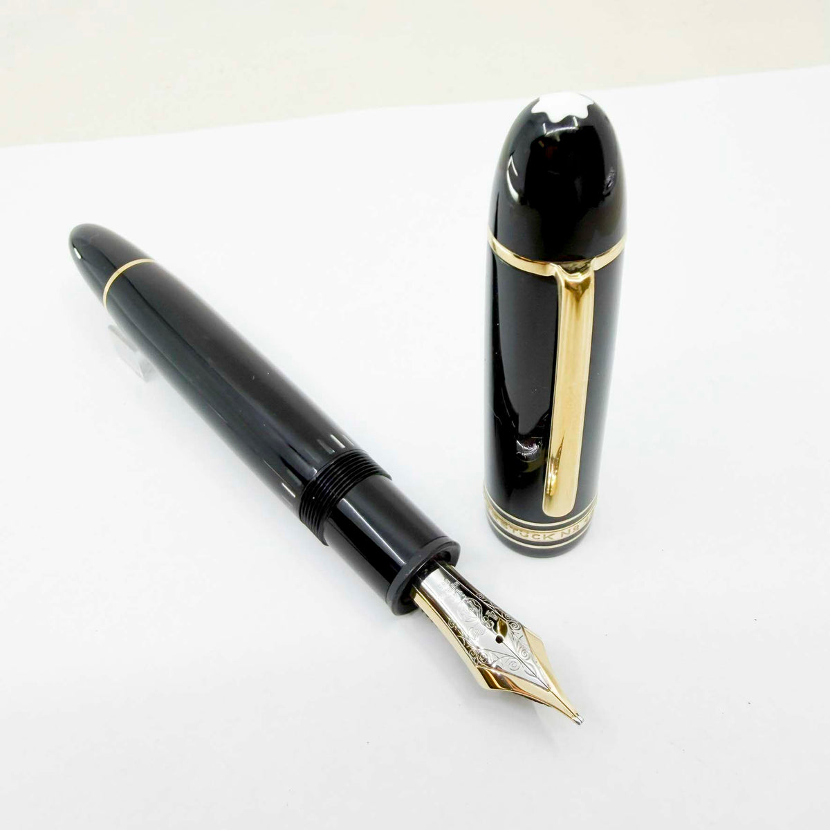 Montblanc Meisterstuck #149 (Largest) Fountain Pen - Broad 14kt Gold Nib