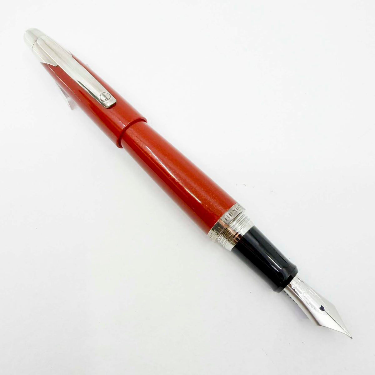Dunhill AD2000 Orange/Red Metallic Fountain Pen - Fine 18kt Gold Nib (Leans to XF-Nib Made by Pilot)