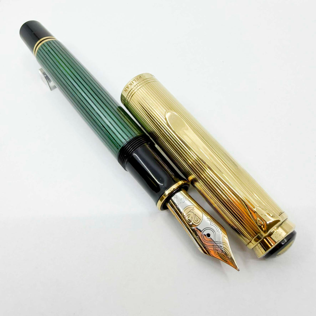 Pelikan Souveran SCARCE M1050 Vermeil Cap (Gold-Plated Sterling Silver)/Green Striped Barrel Fountain Pen - Medium 18kt Gold Nib