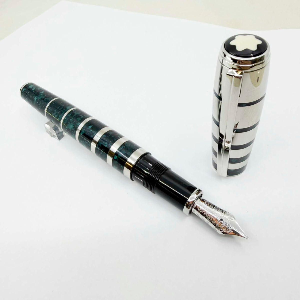Montblanc George Bernard Shaw Writer Series Limited Edition Fountain Pen - Medium 18kt Gold Nib