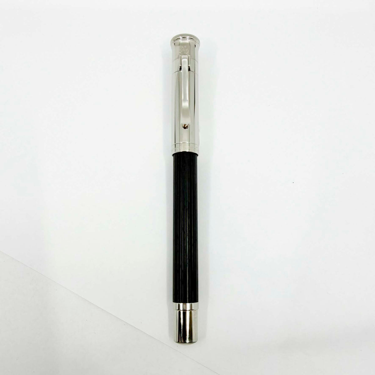 Graf von Faber Castell Classic Grenadilla Wood (Brown/Black) Fluted Rollerball Pen