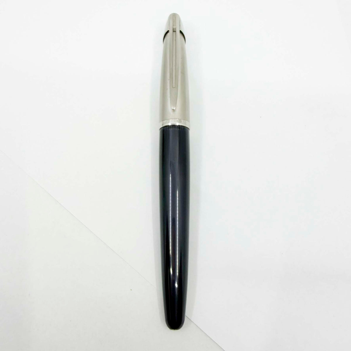 Waterman Edson Black Diamond Fountain Pen - Medium 18kt Gold  Nib - SCARCE!