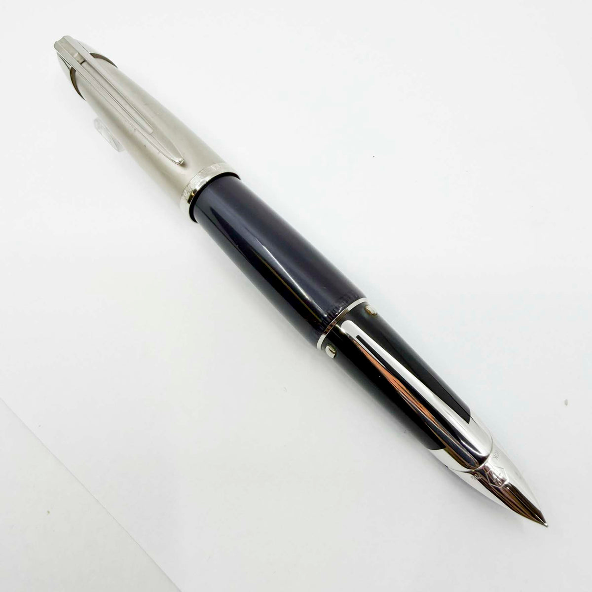 Waterman Edson Black Diamond Fountain Pen - Medium 18kt Gold  Nib - SCARCE!